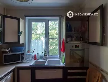 4-комнатная квартира, этаж 3 из 5, 74 м², миниатюра 8