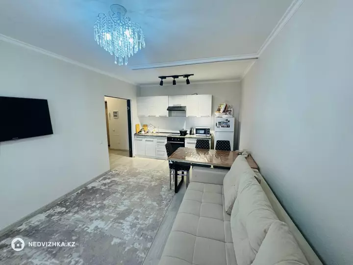 1-комнатная квартира, этаж 9 из 9, 41 м², фотография 3