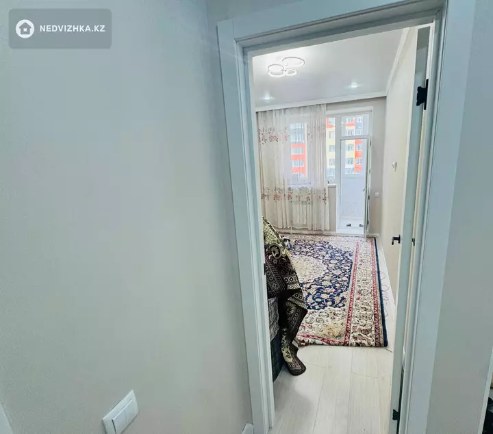 2-комнатная квартира, этаж 4 из 9, 38 м², 2-фотосурет