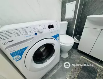 2-комнатная квартира, этаж 4 из 9, 38 м², миниатюра 12