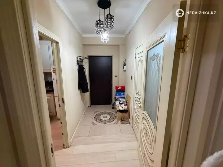 2-комнатная квартира, этаж 9 из 10, 37 м², фотография 3