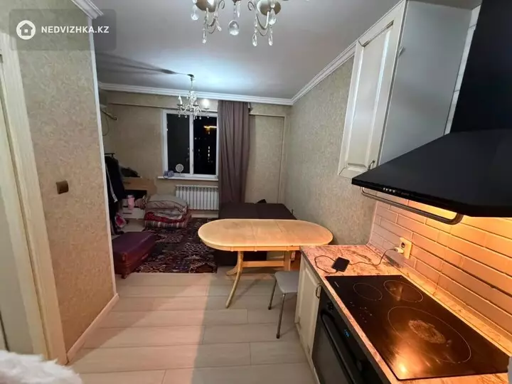 2-комнатная квартира, этаж 9 из 10, 37 м², фотография 5