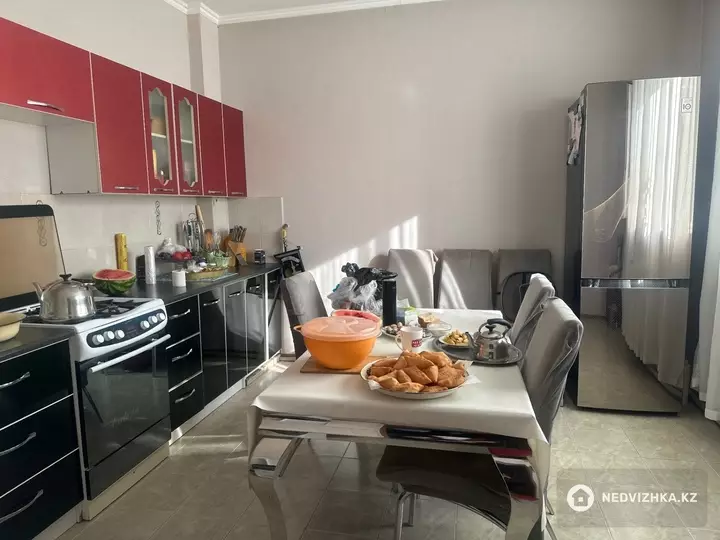 5-комнатный дом, 6 соток, 169 м², фотография 2