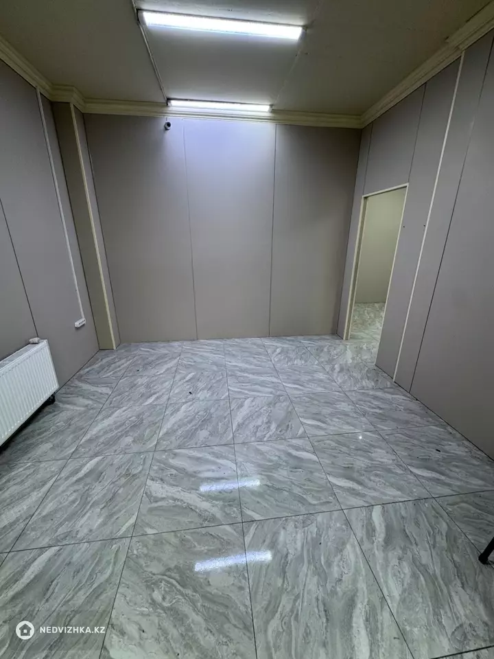Офис, Магазин и др., этаж 1 из 12, 92 м², На длительный срок, фотография 2
