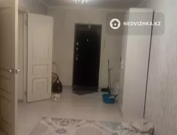 2-комнатная квартира, этаж 1 из 5, 69 м², миниатюра 2