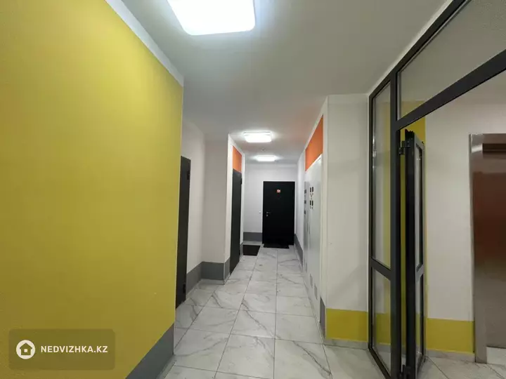 1-комнатная квартира, этаж 11 из 22, 38 м², фотография 5