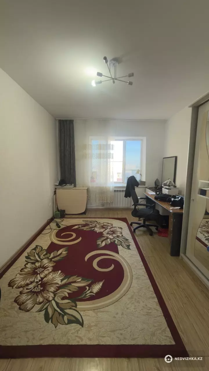 3-комнатная квартира, этаж 7 из 9, 81 м²