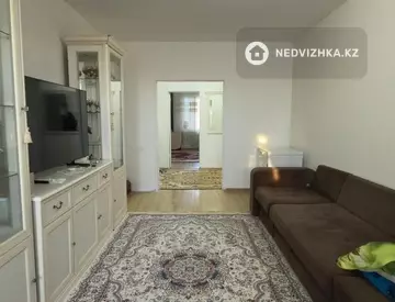 3-комнатная квартира, этаж 7 из 9, 81 м², миниатюра 3