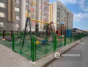3-комнатная квартира, этаж 7 из 7, 82 м², На длительный срок, миниатюра 3