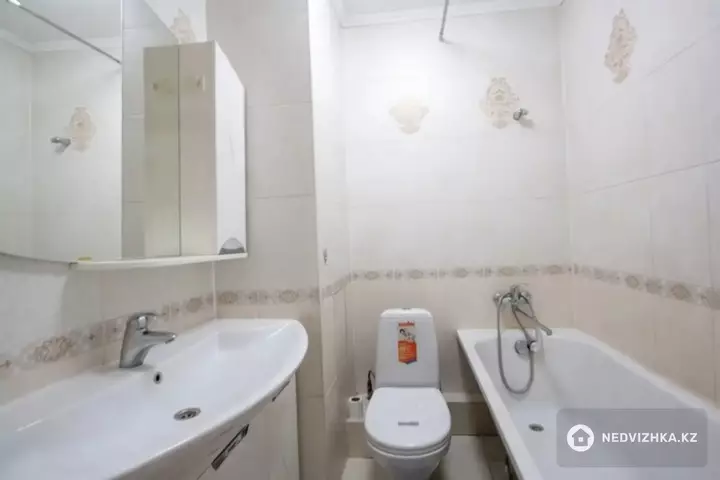 2-комнатная квартира, этаж 4 из 6, 72 м², фотография 4