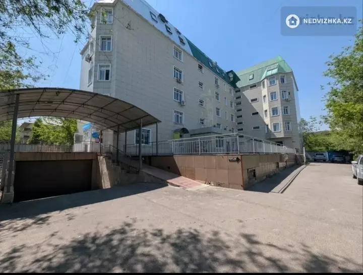2-комнатная квартира, этаж 4 из 6, 72 м²