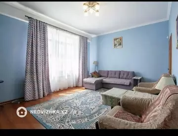 2-комнатная квартира, этаж 4 из 6, 72 м², миниатюра 3
