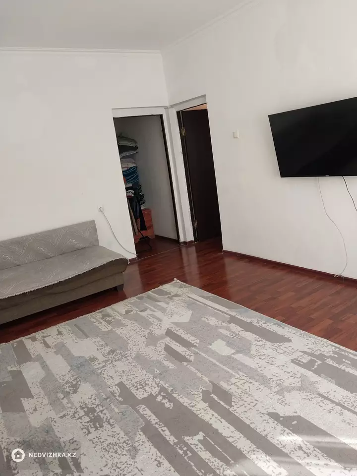 1-комнатная квартира, этаж 3 из 9, 40 м²