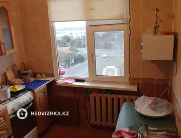 3-комнатная квартира, этаж 5 из 5, 58 м², миниатюра 3