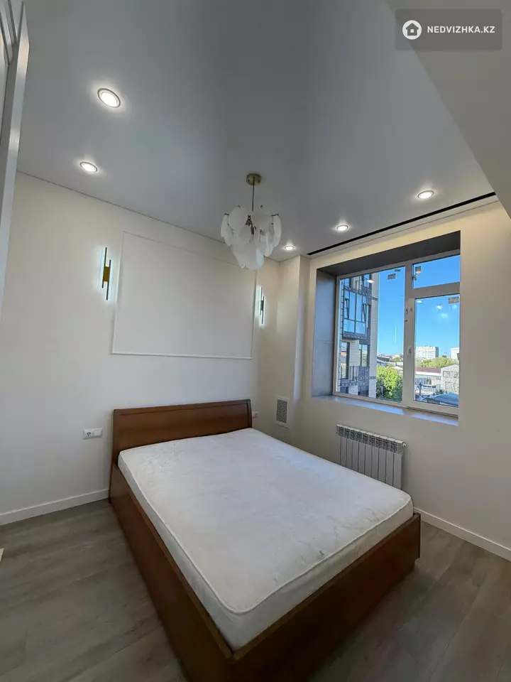 2-комнатная квартира, этаж 3 из 6, 44 м², фотография 2