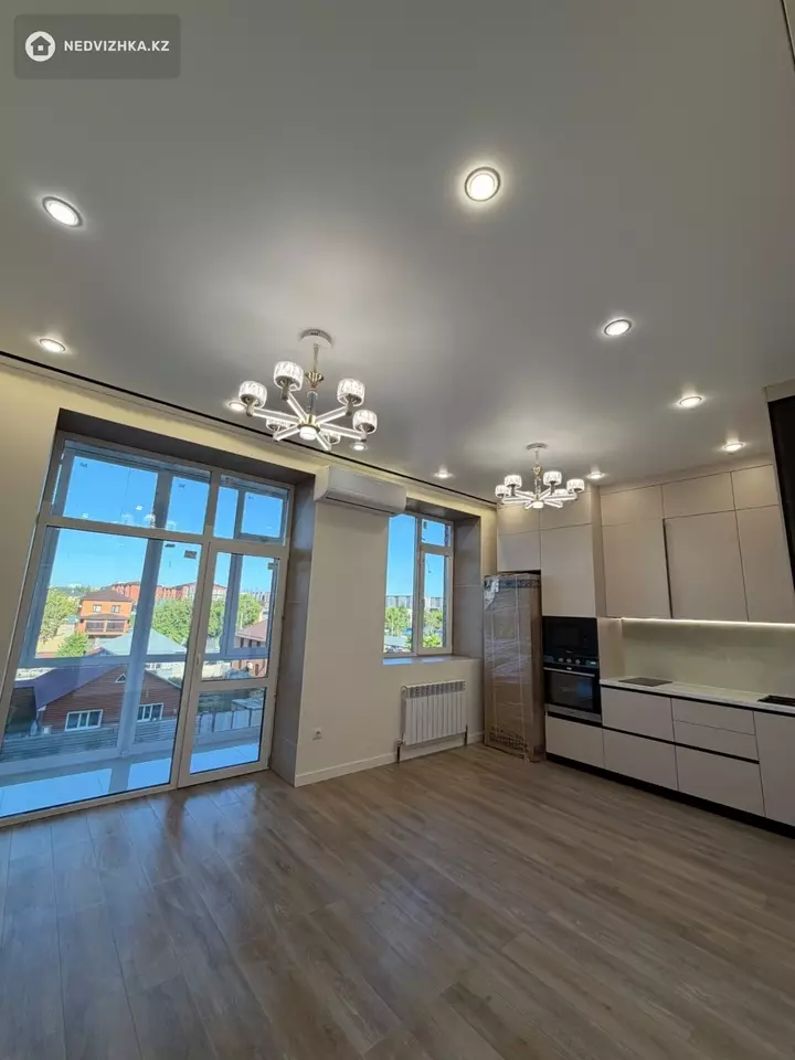 2-комнатная квартира, этаж 3 из 6, 44 м²