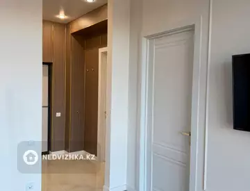2-комнатная квартира, этаж 3 из 6, 44 м², миниатюра 12