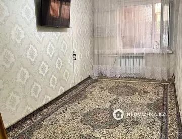3-комнатная квартира, этаж 3 из 3, 54 м², миниатюра 2