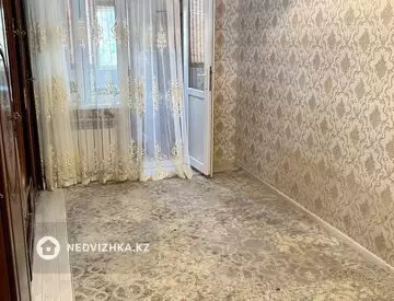 3-комнатная квартира, этаж 3 из 3, 54 м², миниатюра 3