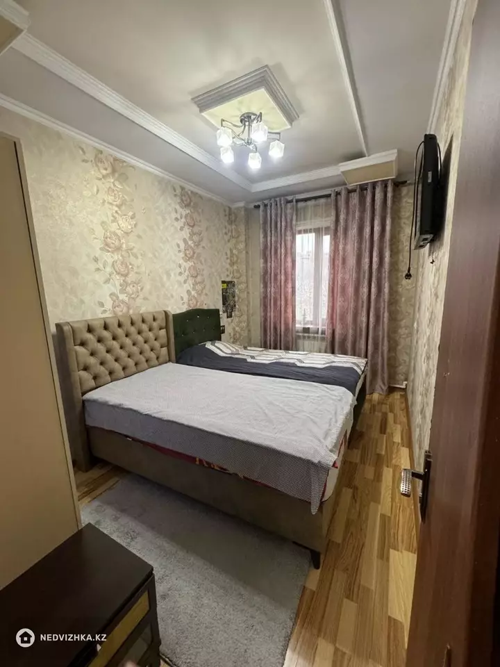 4-комнатная квартира, этаж 2 из 5, 86 м², 2-фотосурет
