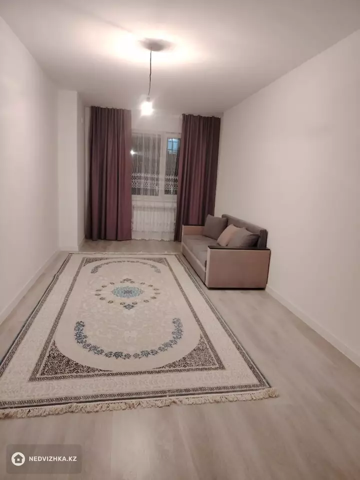 1-комнатная квартира, этаж 3 из 9, 50 м², На длительный срок