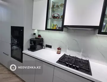 5-комнатная квартира, этаж 1 из 5, 164 м², миниатюра 9