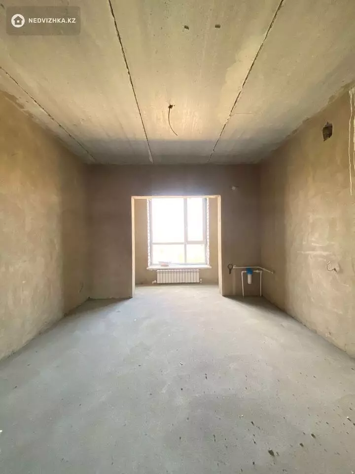 5-комнатная квартира, этаж 5 из 6, 174 м², фотография 5