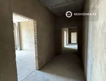 5-комнатная квартира, этаж 5 из 6, 174 м², миниатюра 12