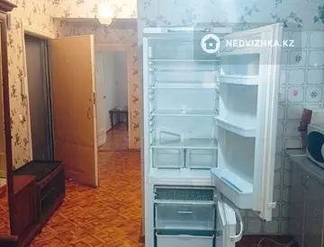 2-комнатная квартира, этаж 2 из 5, 51 м², миниатюра 2