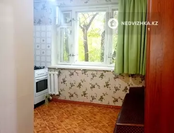 2-комнатная квартира, этаж 2 из 5, 51 м², миниатюра 3