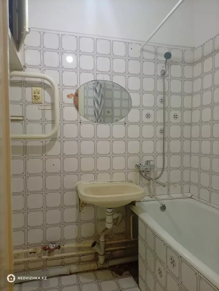 2-комнатная квартира, этаж 2 из 5, 51 м², фотография 4