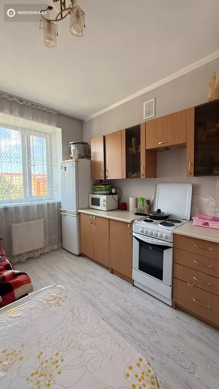 1-комнатная квартира, этаж 3 из 5, 30 м², фотография 2
