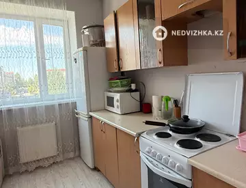 1-комнатная квартира, этаж 3 из 5, 30 м², миниатюра 3