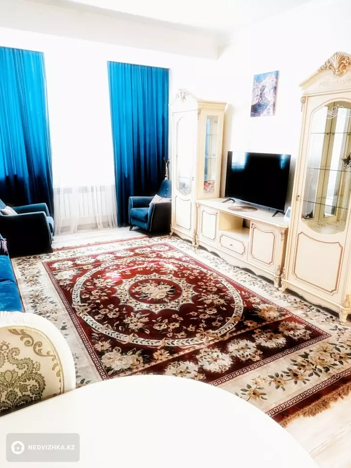 4-комнатная квартира, этаж 4 из 10, 105 м², фотография 4