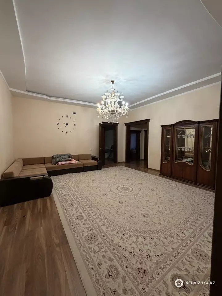 7-комнатный дом, 24 соток, 250 м², фотография 4