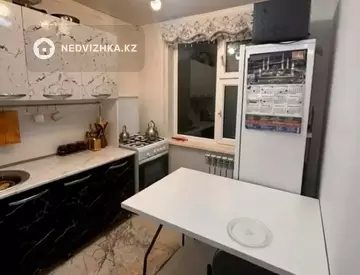 2-комнатная квартира, этаж 5 из 5, 45 м², миниатюра 2