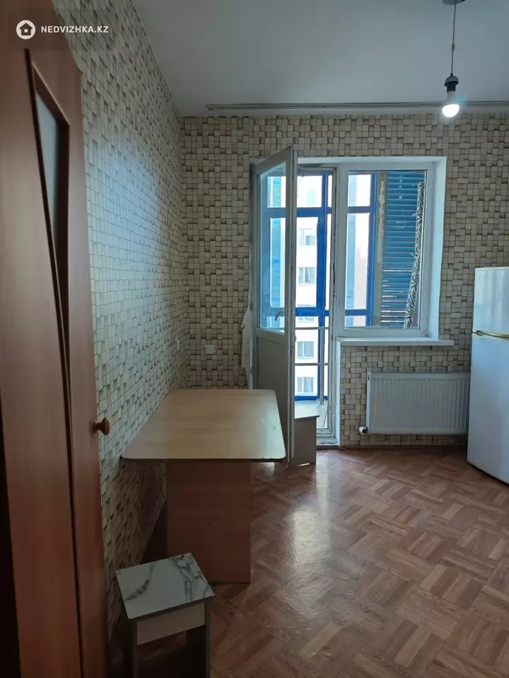 1-комнатная квартира, этаж 7 из 12, 45 м², фотография 3