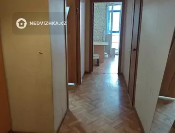 1-комнатная квартира, этаж 7 из 12, 45 м², миниатюра 4
