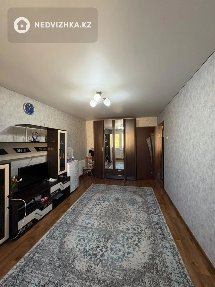 1-комнатная квартира, этаж 5 из 5, 32 м², фотография 2