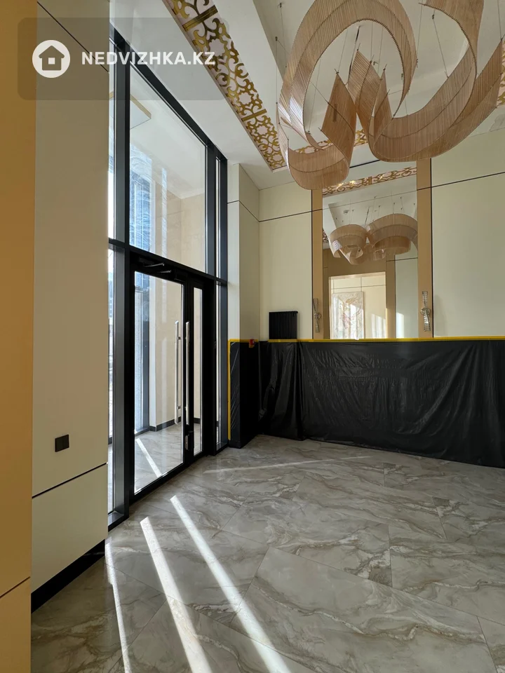 3-комнатная квартира, этаж 10 из 18, 87 м², фотография 5