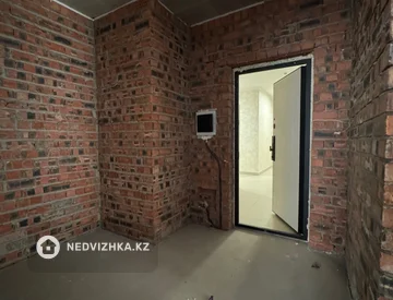 3-комнатная квартира, этаж 10 из 18, 87 м², миниатюра 7