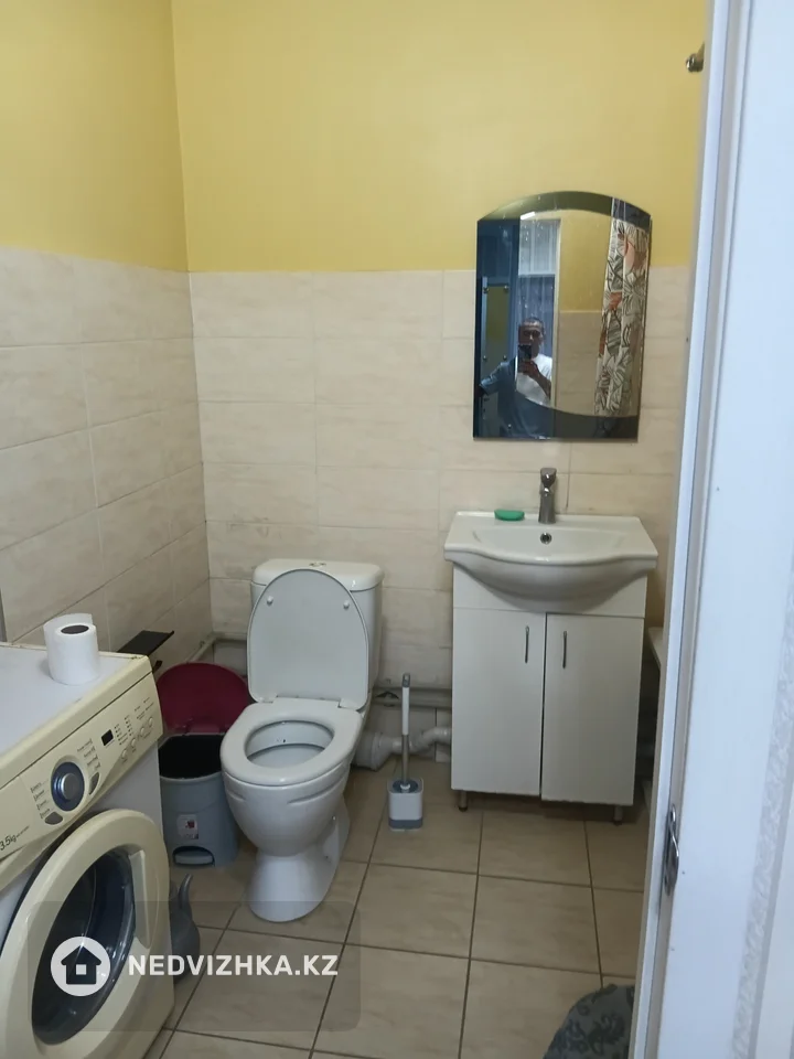 2-комнатная квартира, этаж 8 из 9, 60 м², На длительный срок, фотография 2