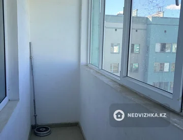 2-комнатная квартира, этаж 9 из 9, 58 м², миниатюра 11
