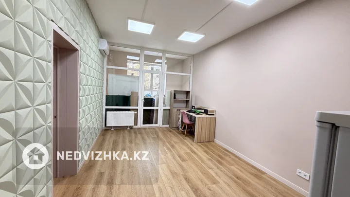 5-комнатная квартира, этаж 1 из 12, 134 м²