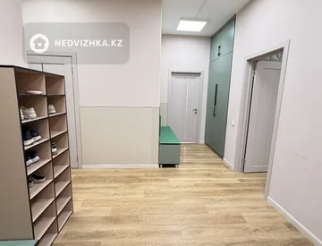 5-комнатная квартира, этаж 1 из 12, 134 м², миниатюра 3