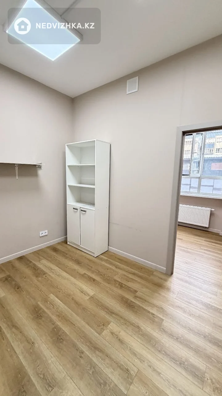 5-комнатная квартира, этаж 1 из 12, 134 м², фотография 5