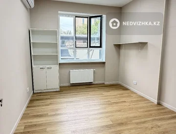 5-комнатная квартира, этаж 1 из 12, 134 м², миниатюра 6