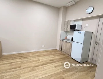 5-комнатная квартира, этаж 1 из 12, 134 м², миниатюра 12