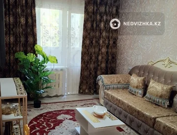 3-комнатная квартира, этаж 2 из 4, 67 м², На длительный срок, миниатюра 2