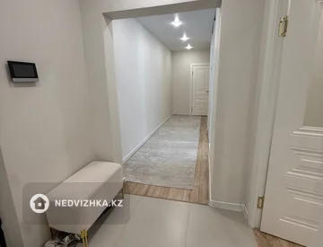 2-комнатная квартира, этаж 5 из 12, 70 м², миниатюра 3